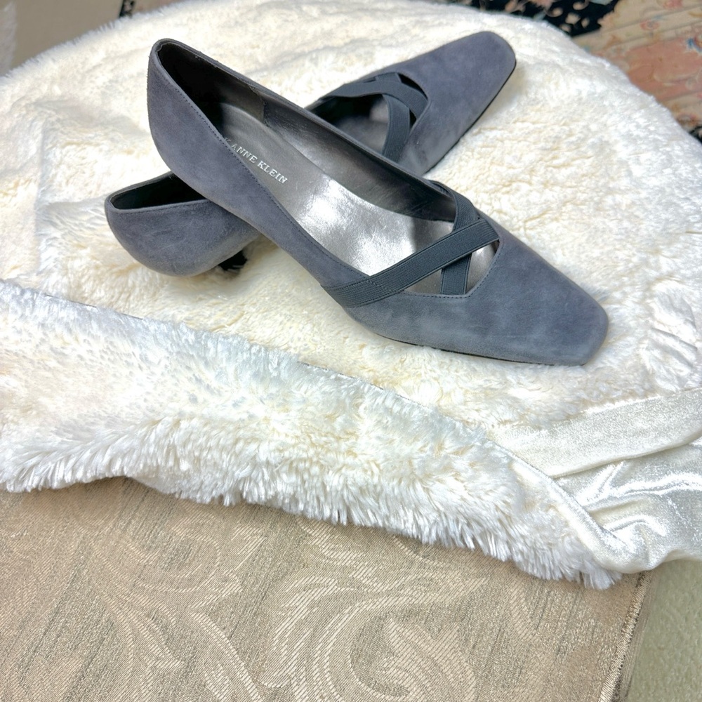 Anne Klein Dark Gray heels 👠